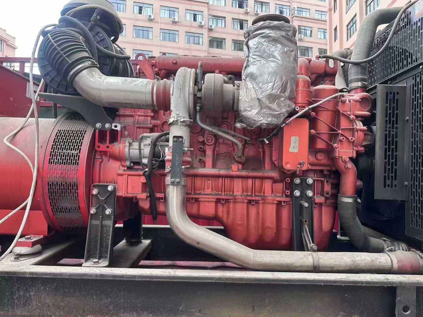 遂平如何选择适合 600kW 柴油发电机组的过载保护器？